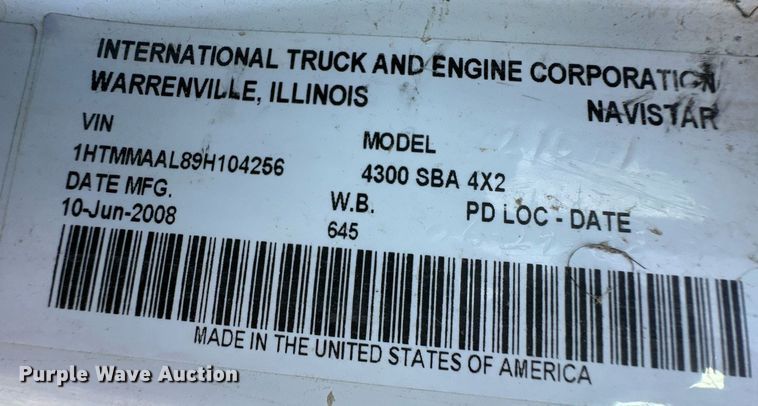image for item ER8007 2009 International DuraStar 4300 feed mixer truck