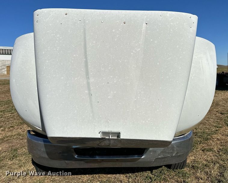 image for item ER8009 2008 Peterbilt 325 flatbed truck