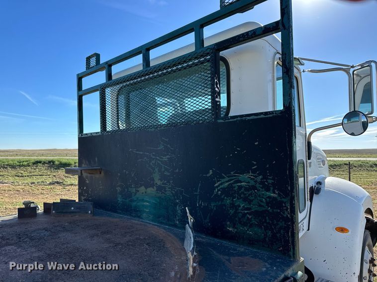 image for item ER8009 2008 Peterbilt 325 flatbed truck