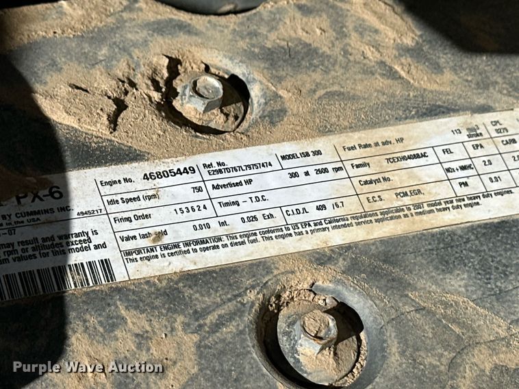 image for item ER8009 2008 Peterbilt 325 flatbed truck