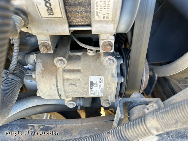 image for item ER8009 2008 Peterbilt 325 flatbed truck