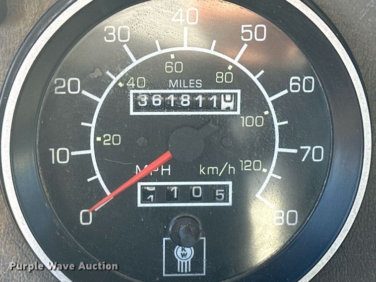 image for item ER8010 2009 Kenworth T270 flatbed truck