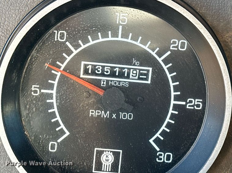 image for item ER8010 2009 Kenworth T270 flatbed truck