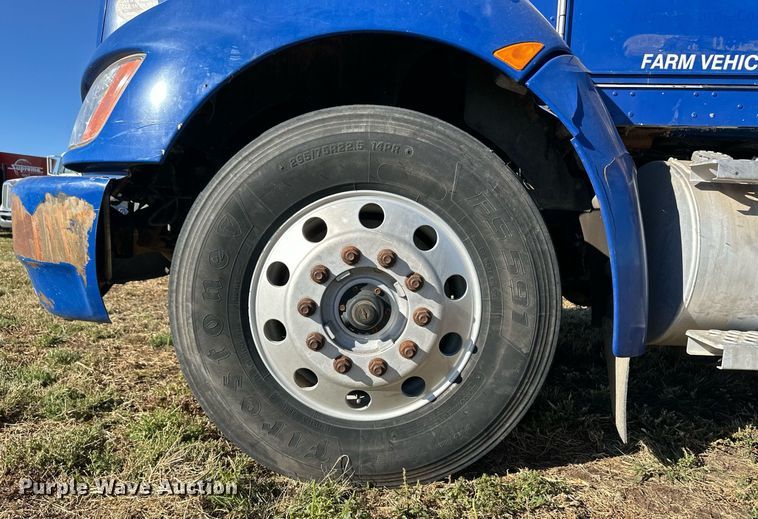 image for item ER8010 2009 Kenworth T270 flatbed truck