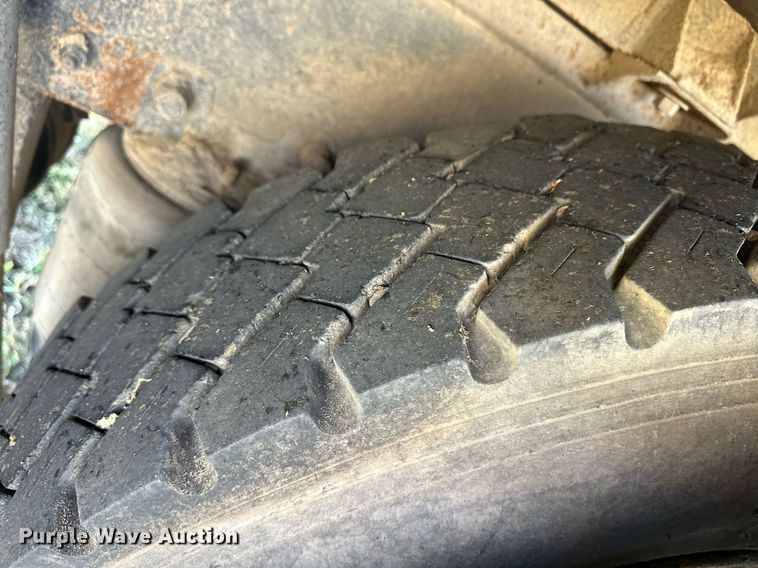 image for item ER8010 2009 Kenworth T270 flatbed truck