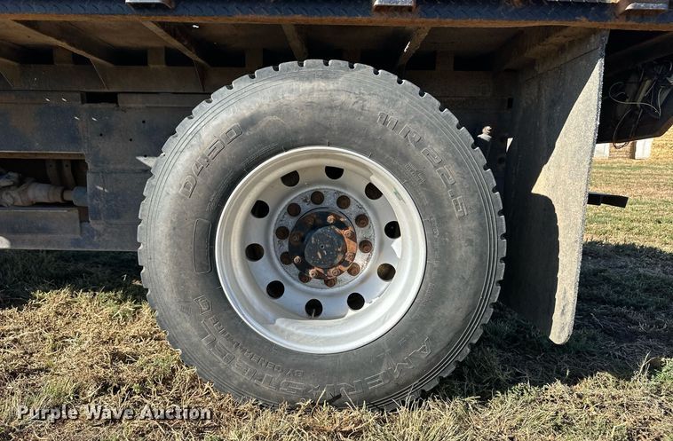 image for item ER8010 2009 Kenworth T270 flatbed truck