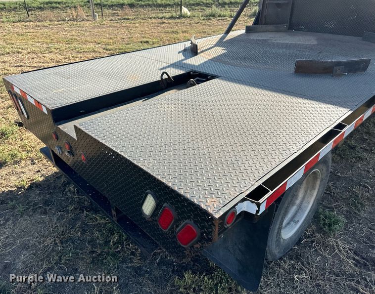 image for item ER8025 2009 Kenworth T370 flatbed truck