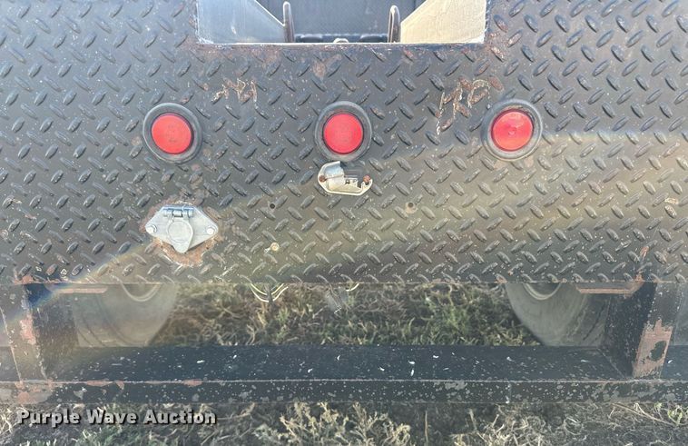 image for item ER8025 2009 Kenworth T370 flatbed truck