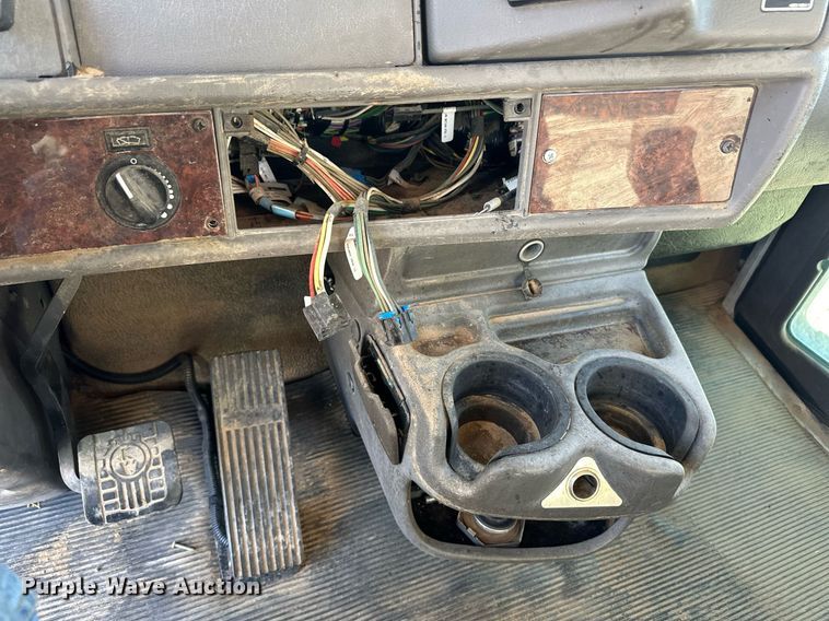 image for item ER8025 2009 Kenworth T370 flatbed truck