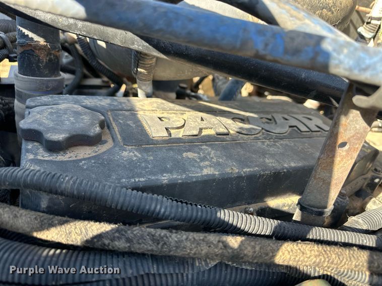 image for item ER8025 2009 Kenworth T370 flatbed truck