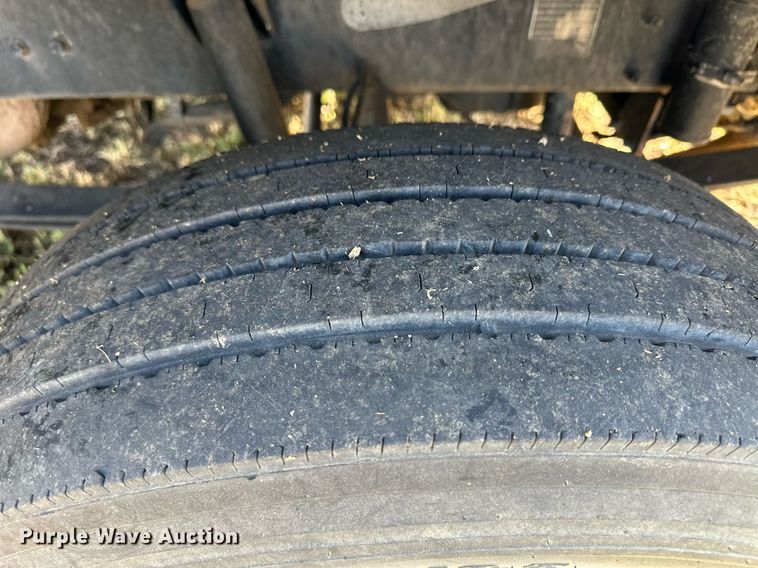 image for item ER8025 2009 Kenworth T370 flatbed truck