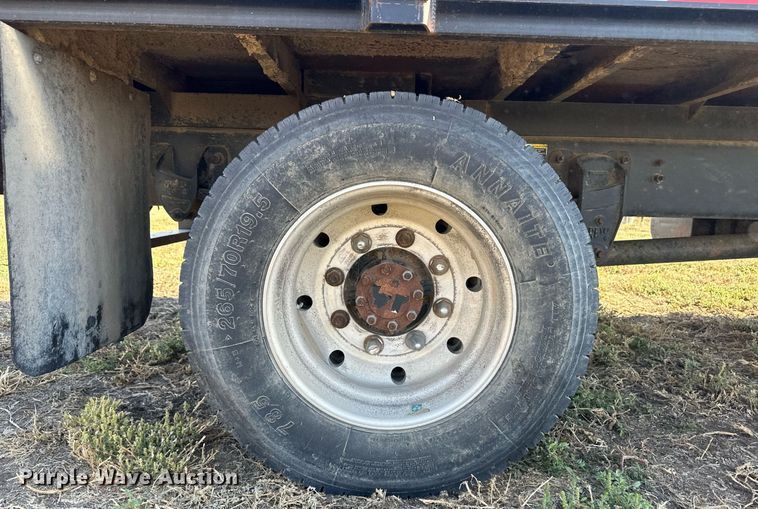 image for item ER8025 2009 Kenworth T370 flatbed truck