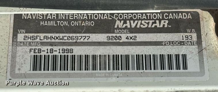 image for item IE9101 1998 International  9200 semi truck