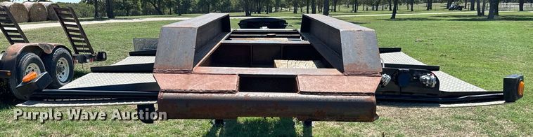 image for item IE9106 2002 Scona Jeep