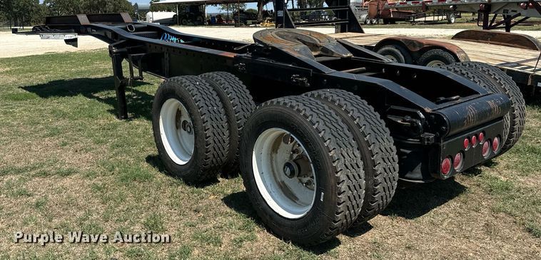 image for item IE9106 2002 Scona Jeep