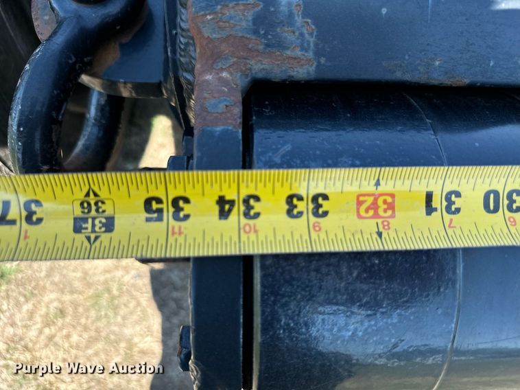 image for item IE9106 2002 Scona Jeep