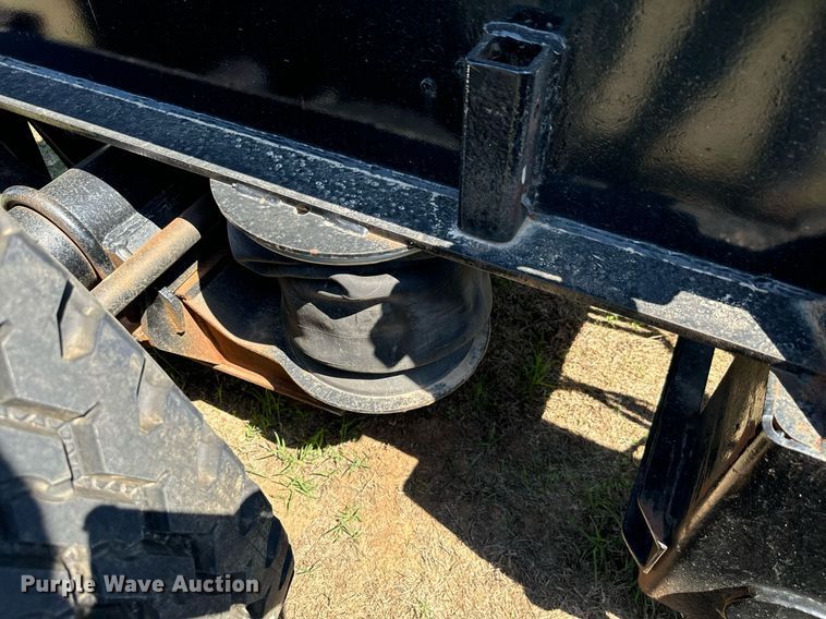 image for item IE9106 2002 Scona Jeep