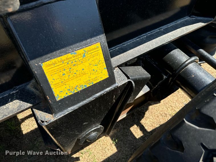 image for item IE9106 2002 Scona Jeep