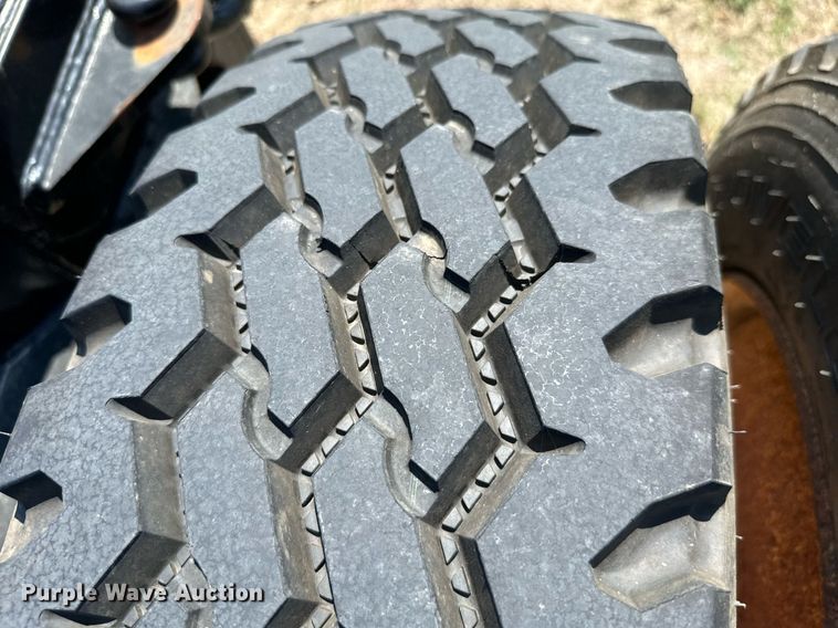 image for item IE9106 2002 Scona Jeep