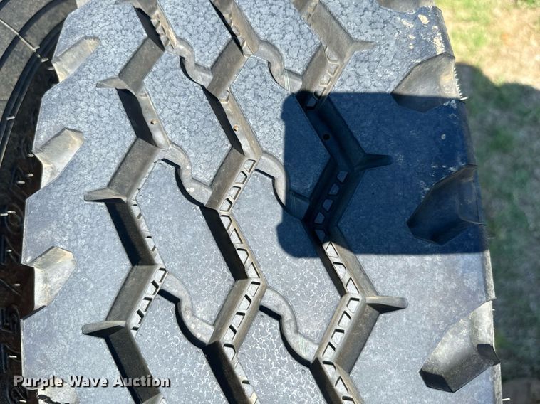 image for item IE9106 2002 Scona Jeep