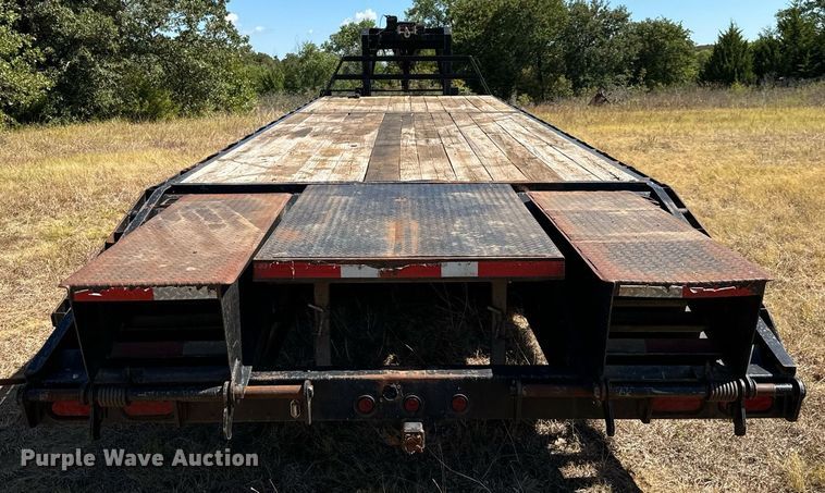 image for item IE9136 2015 Lone Star Trailer equipment trailer