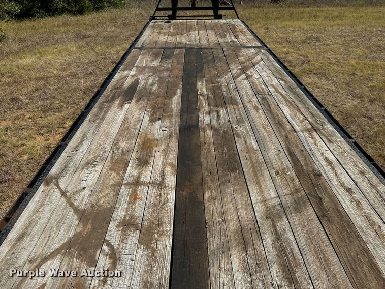 image for item IE9136 2015 Lone Star Trailer equipment trailer