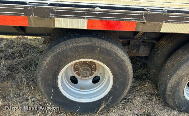 image for item IE9136 2015 Lone Star Trailer equipment trailer