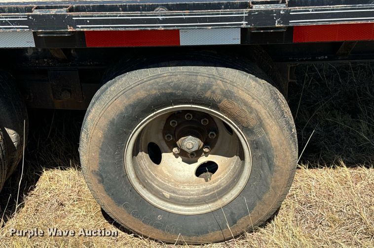 image for item IE9136 2015 Lone Star Trailer equipment trailer