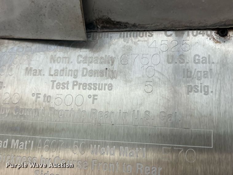 image for item LC9185 2001 E.D. Etenyre T4525 tank trailer