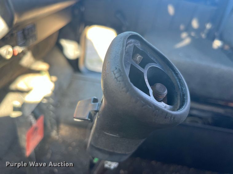 image for item LC9202 1992 International  9400 semi truck