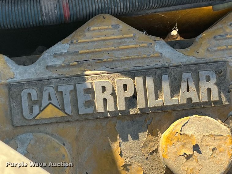 image for item LC9202 1992 International  9400 semi truck