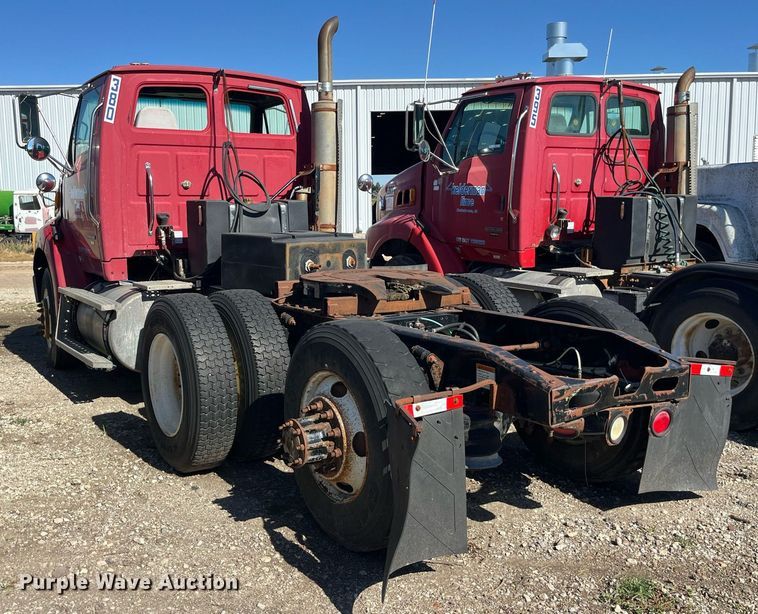 image for item LC9204 2005 Sterling AT9500 semi truck