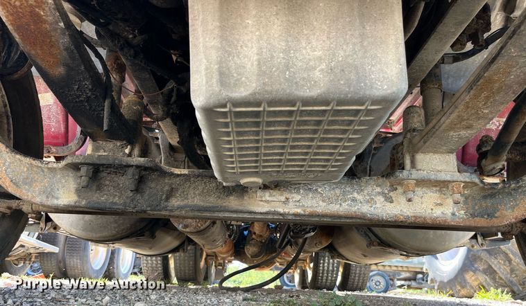 image for item LC9204 2005 Sterling AT9500 semi truck