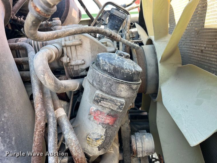 image for item LC9204 2005 Sterling AT9500 semi truck