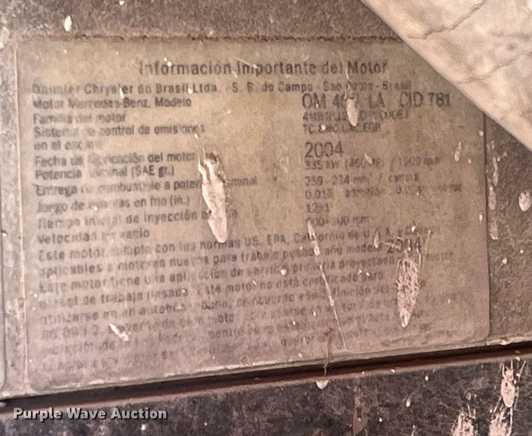 image for item LC9204 2005 Sterling AT9500 semi truck