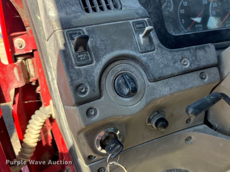 image for item LC9205 2005 Sterling AT9500 semi truck