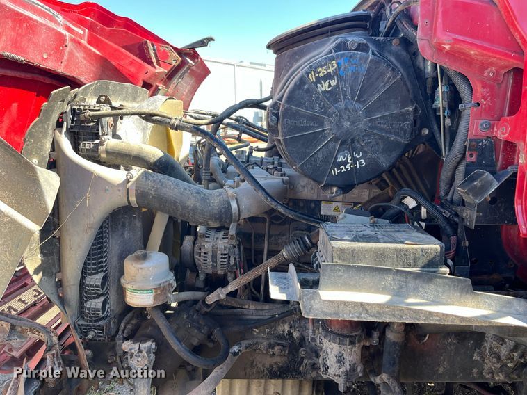 image for item LC9205 2005 Sterling AT9500 semi truck