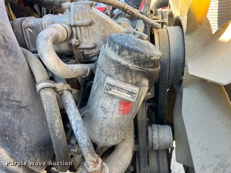 image for item LC9205 2005 Sterling AT9500 semi truck