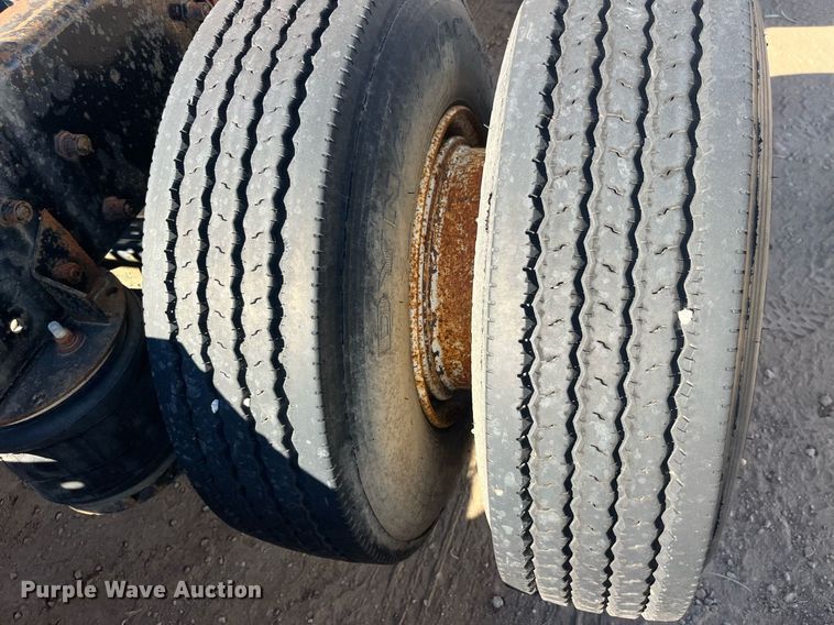 image for item LC9212 1997 Volvo WIA semi truck