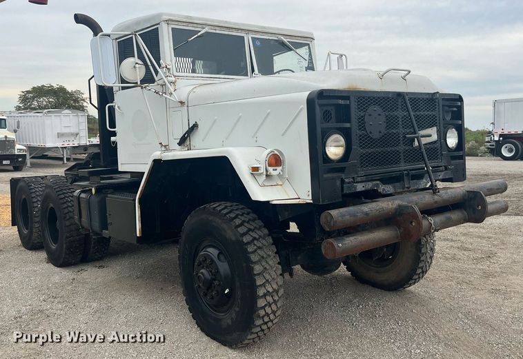 image for item LC9220 2002 American General MP3 semi truck