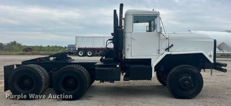 image for item LC9220 2002 American General MP3 semi truck