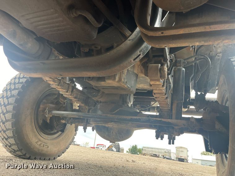 image for item LC9220 2002 American General MP3 semi truck