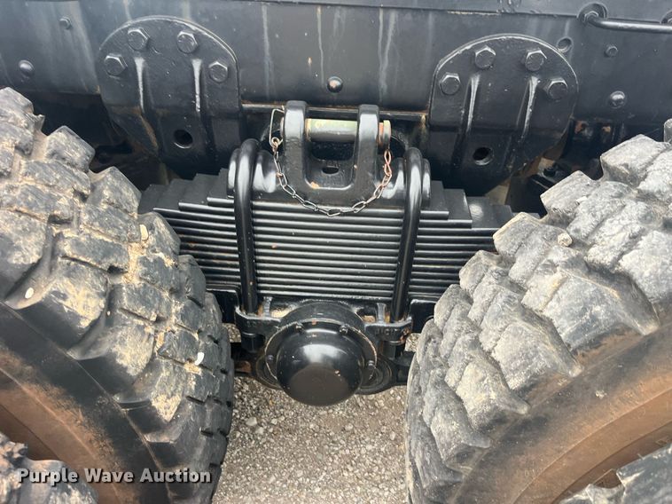 image for item LC9220 2002 American General MP3 semi truck