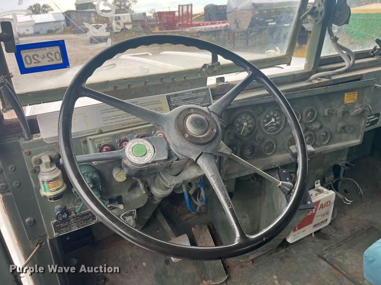 image for item LC9220 2002 American General MP3 semi truck