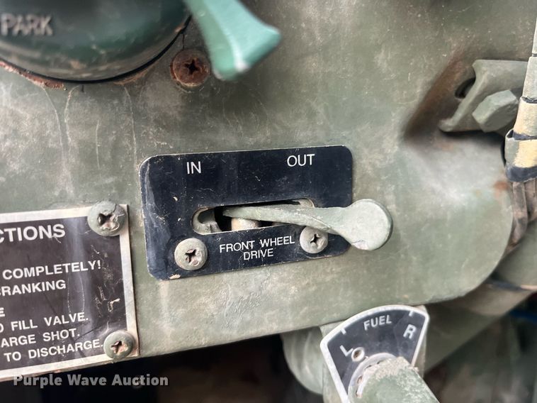 image for item LC9220 2002 American General MP3 semi truck