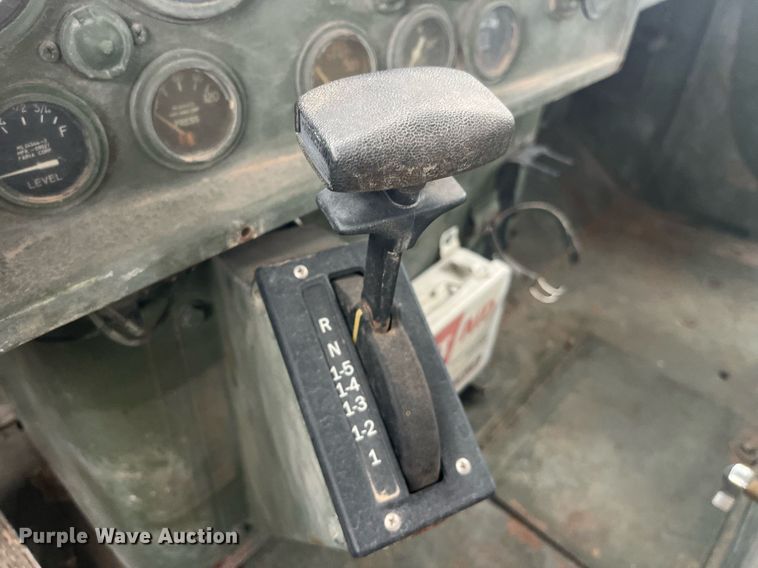 image for item LC9220 2002 American General MP3 semi truck