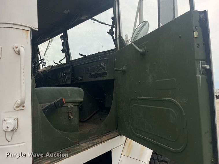 image for item LC9220 2002 American General MP3 semi truck