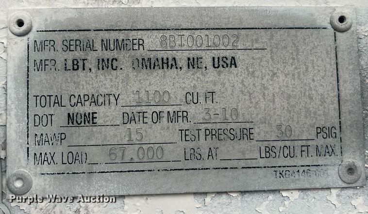 image for item LC9221 2011 LBT HAB-HA3-J2100X3 pneumatic dry bulk trailer