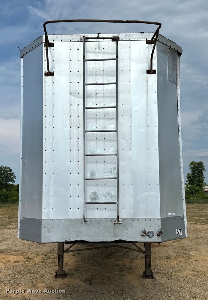 image for item NQ9755 1988 Peerless Refuse trailer