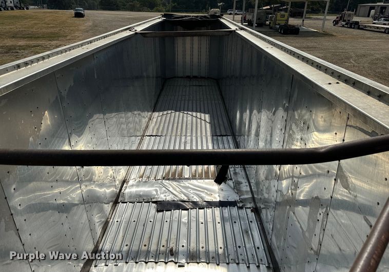 image for item NQ9755 1988 Peerless Refuse trailer